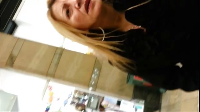 Porno kaydı Azgın kolej kız ve sexi film indir Alisha Adams bazı dick emiyor